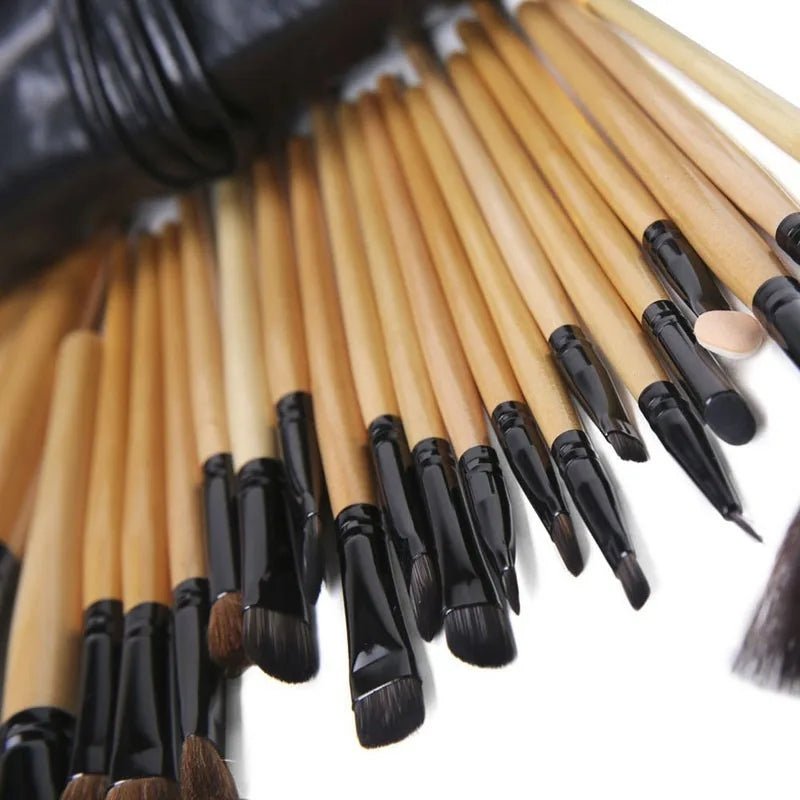 24-Piece Makeup Brush Set with Gift Bag – photo 2
