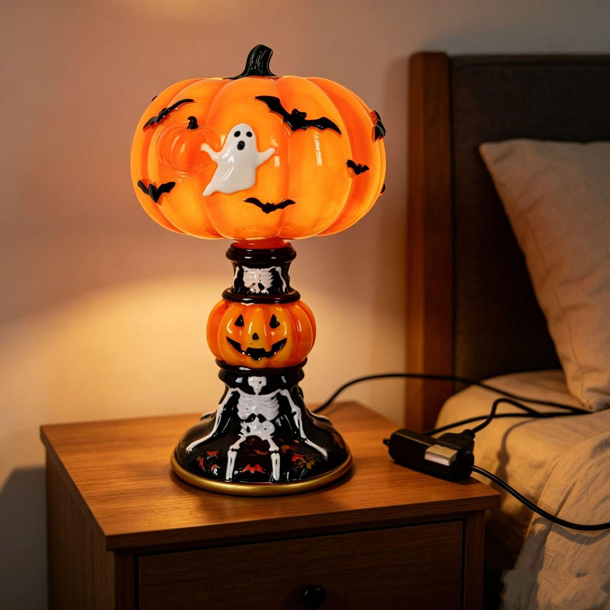 Glowing Resin Pumpkin Lamp - USB Halloween Light – photo 3